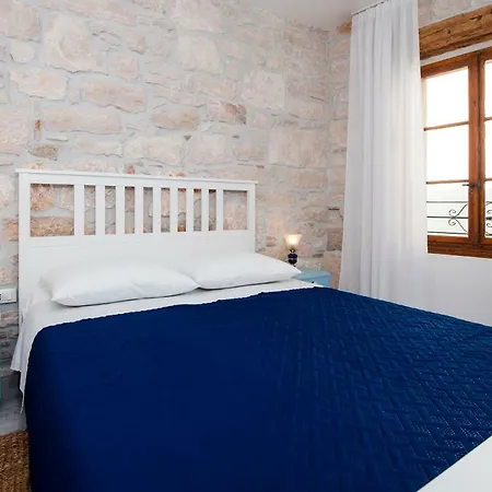 Babbo Apartment *